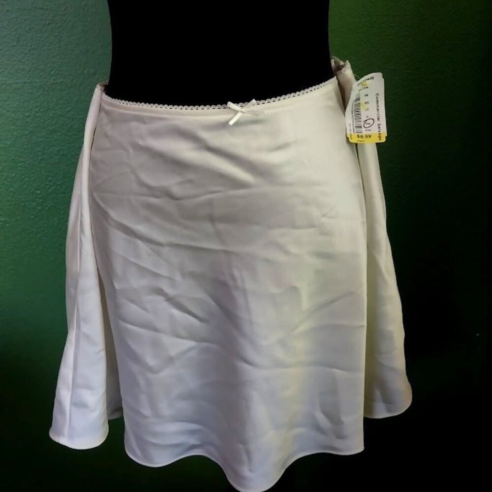 2X Satin Mini Skirts White and Pink